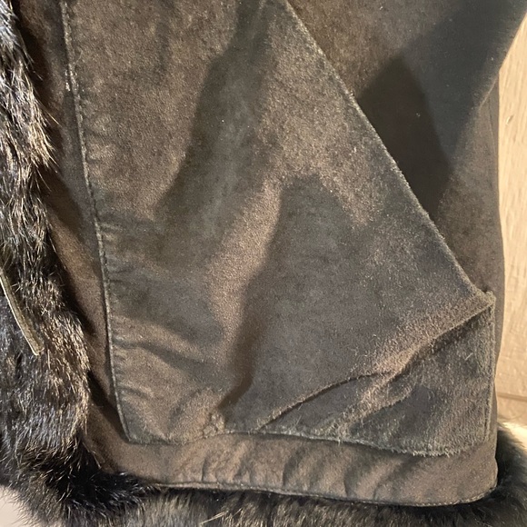 Suede and rabbit fur vest - Picture 4 of 4